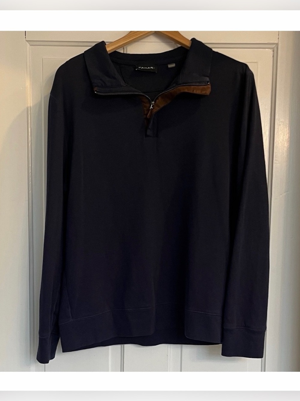 Men’s Tahari Navy and Brown Quarter-Zip  Lightweight Sweater Size M/L